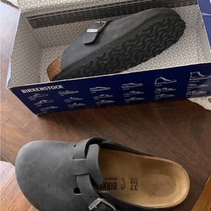 Birckenstock barely used color black size 37